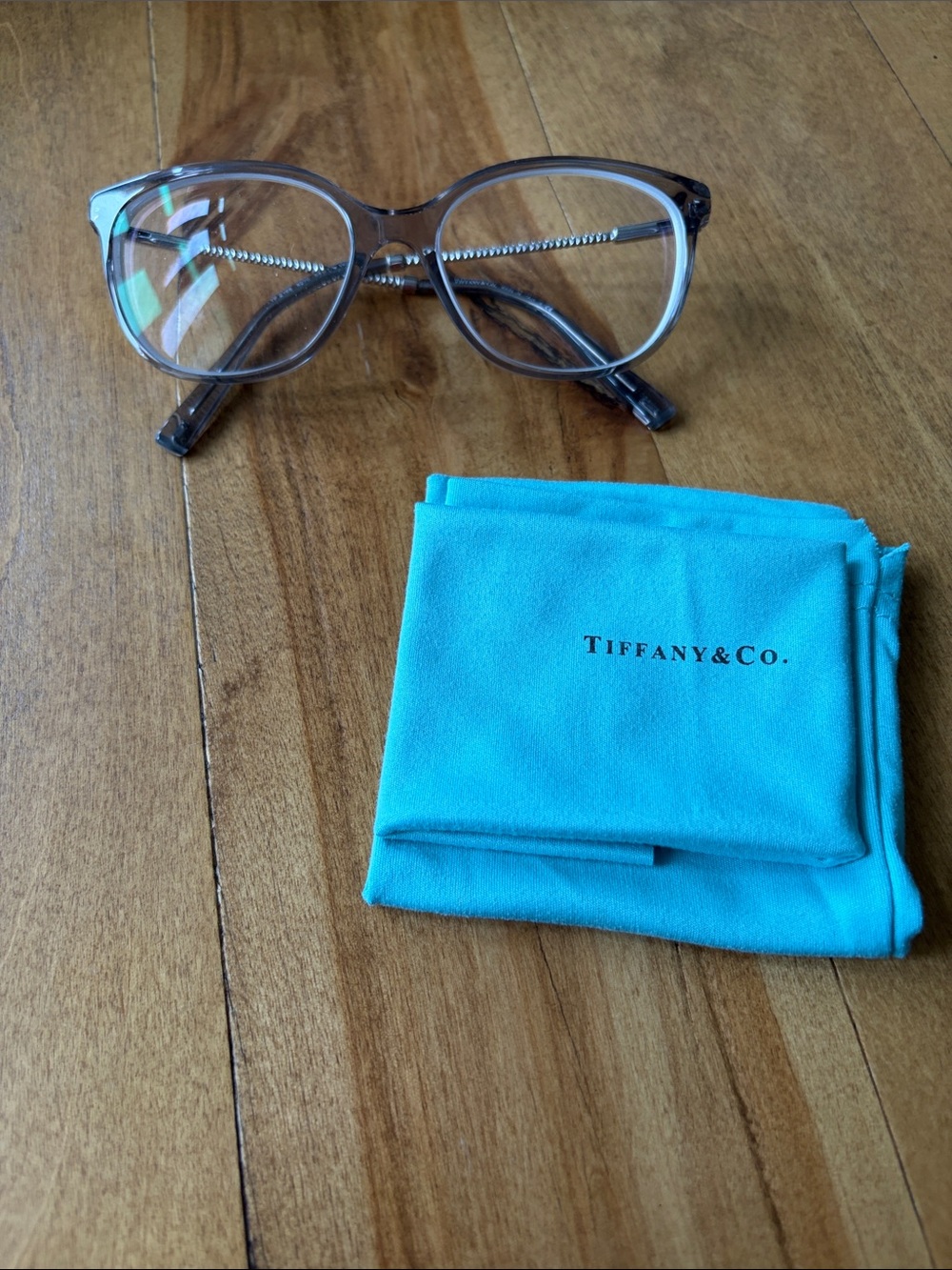 Tiffany & Co. Clear Glasses with Cloth/Bag